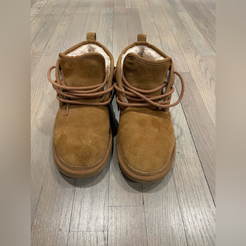 Uggs Neumel. (Chestnut)